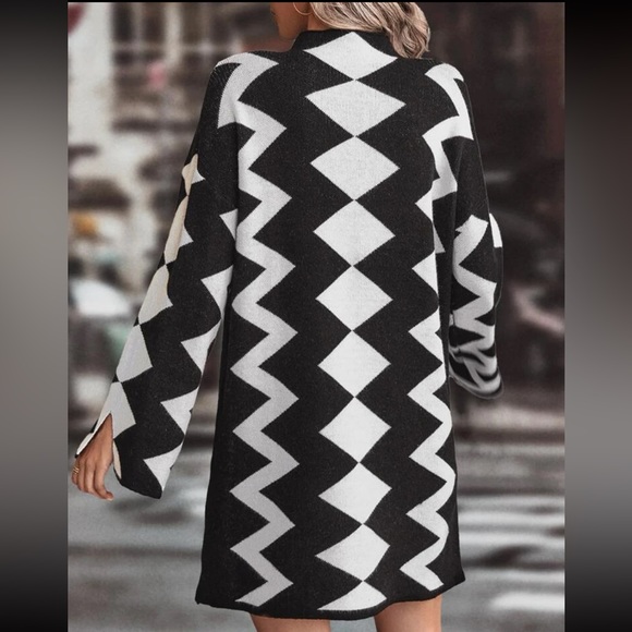 Cozy Argyle Pattern Mock Neck Sweater Dress Without Belt - Picture 2 of 5
